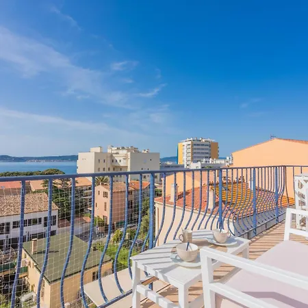 Vue Mer 180° A St Maxime Apartment